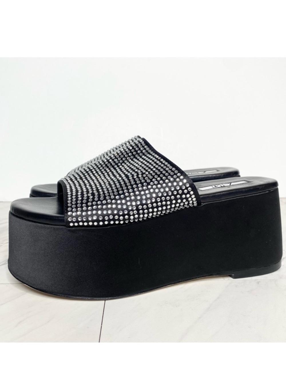 Zigi Gio Jewel Black Platform Slide Sandal 7